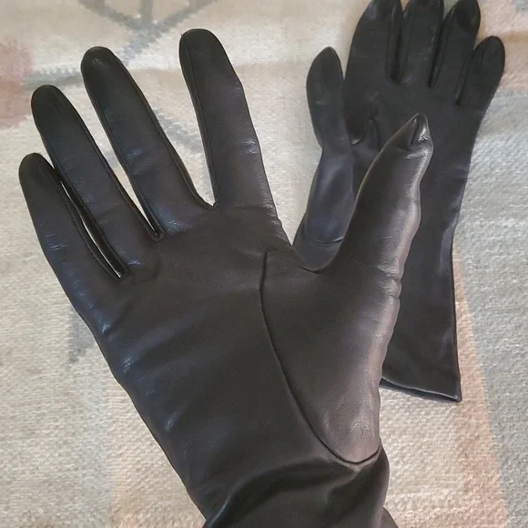 Vintage Black Nordstrom Leather Gloves - Picture 4 of 9